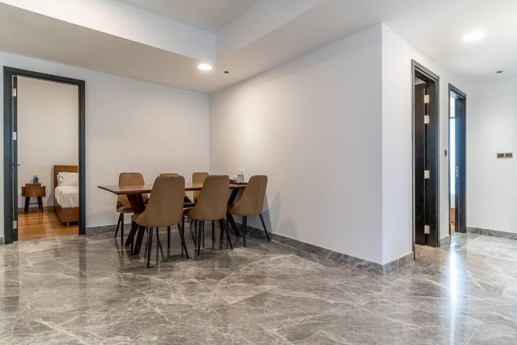 3bed Resortstyle In D1/pool/gym/cigar *