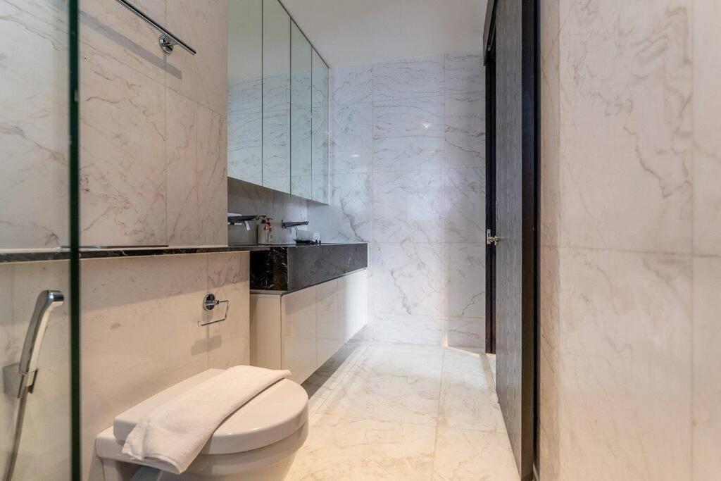 3bed Resortstyle In D1/pool/gym/cigar Căn hộ TP. Hồ Chí Minh