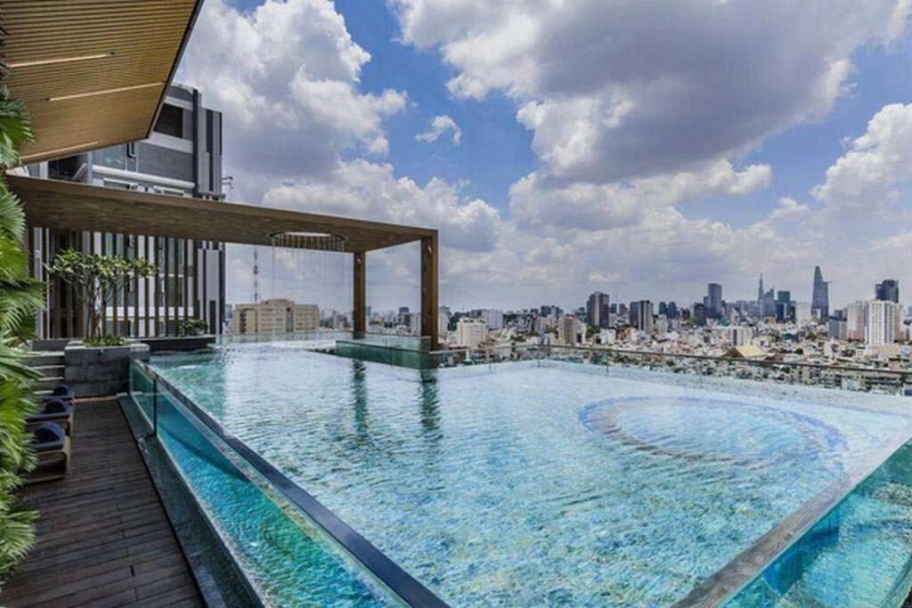 3bed Resortstyle In D1/pool/gym/cigar Căn hộ